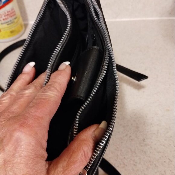 NINE WEST CROSS BODY BAG - Picture 10 of 10